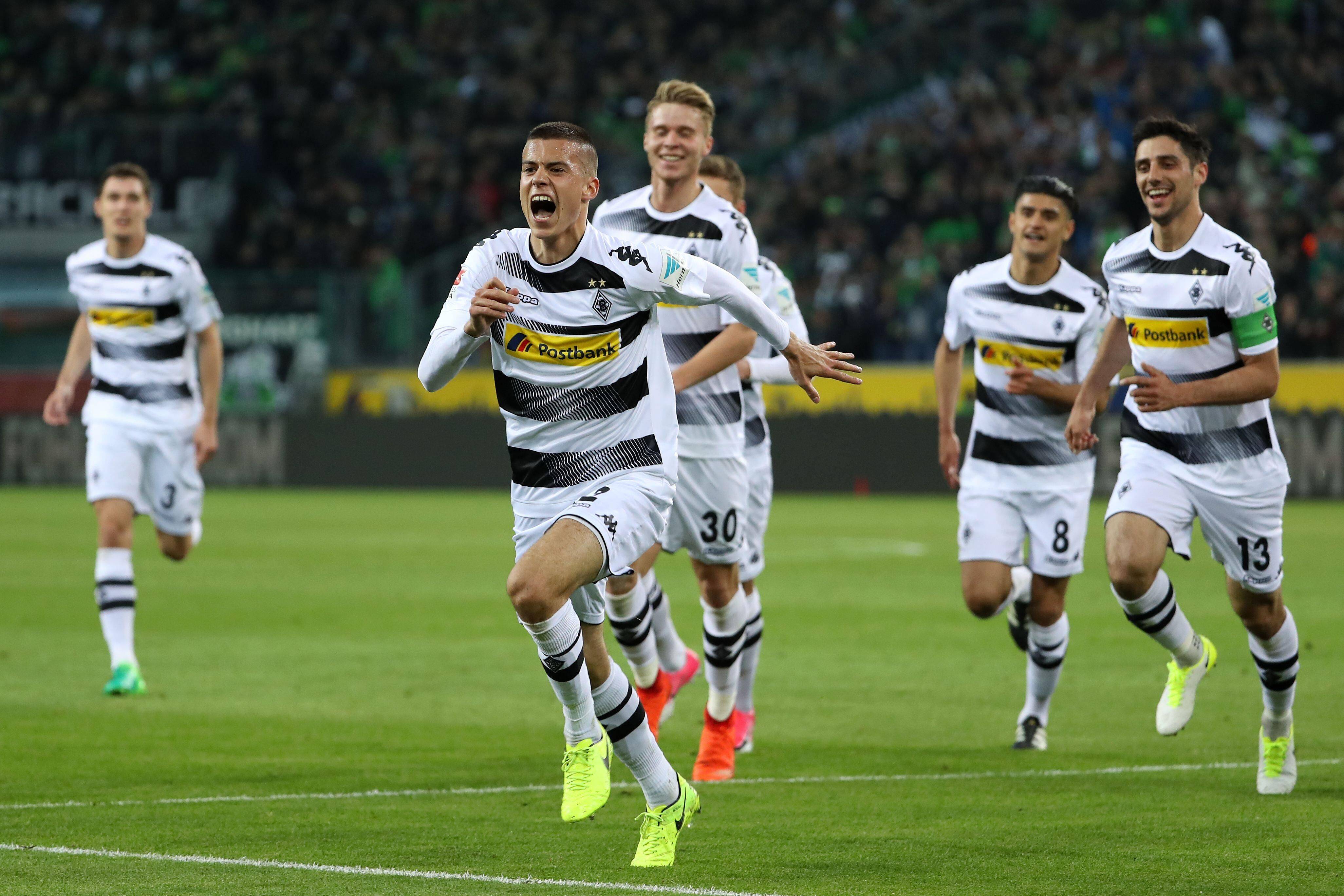 换帅后的足球俱乐部获得胜利! 换帅后的足球俱乐部获得胜利!