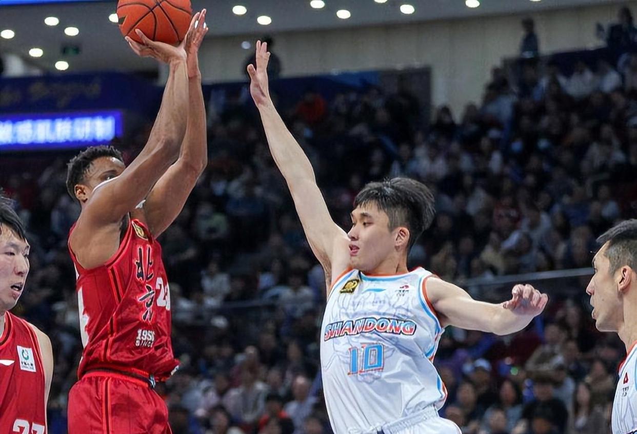 包含北京队外援受伤,季后赛前景蒙上阴影的词条 包含北京队外援受伤,季后赛前景蒙上阴影的词条