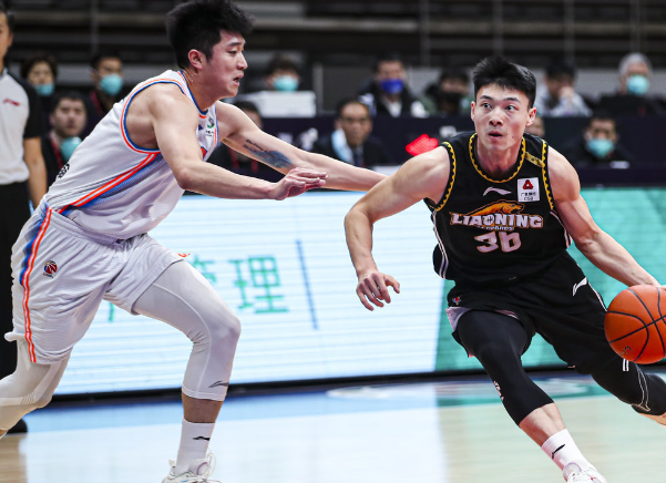 关于江苏队防守稳固,成功战胜对手的信息 关于江苏队防守稳固,成功战胜对手的信息