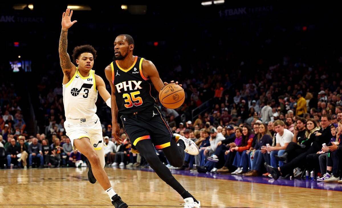 FB体育在线-爵士队与魔术队激战至最后一刻