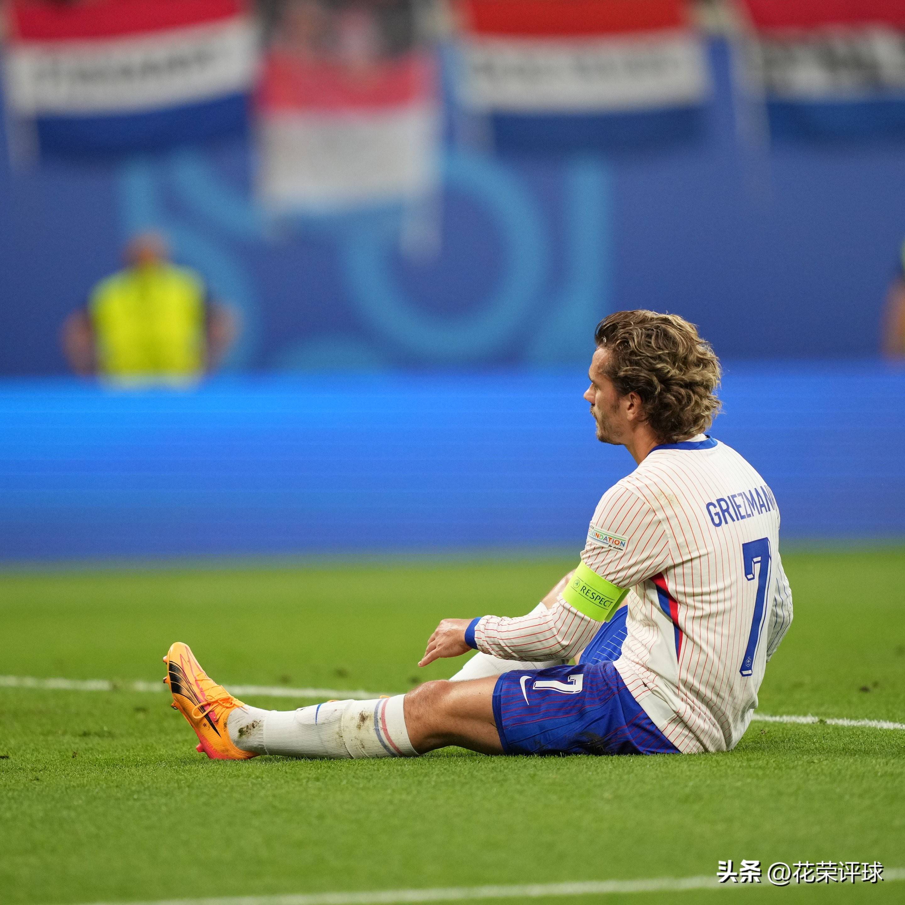 波兰队毫无悬念轻松闯入淘汰赛 波兰队毫无悬念轻松闯入淘汰赛