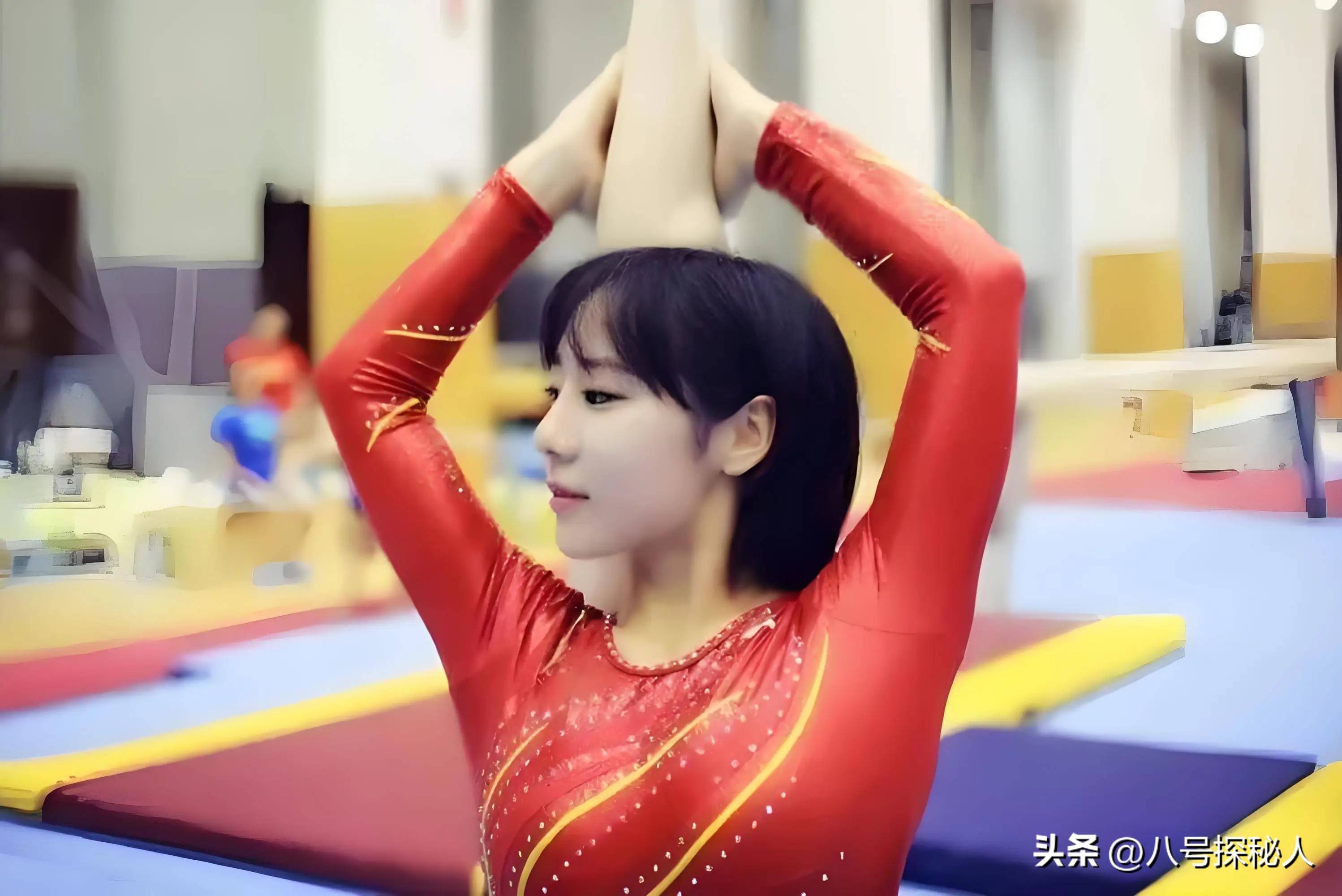 体操冠军舞姿飘逸,尽显金牌光环 体操冠军舞姿飘逸,尽显金牌光环