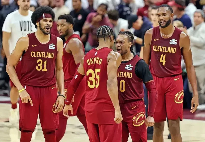 关于骑士击败魔术,特雷斯分力求胜利的信息 关于骑士击败魔术,特雷斯分力求胜利的信息