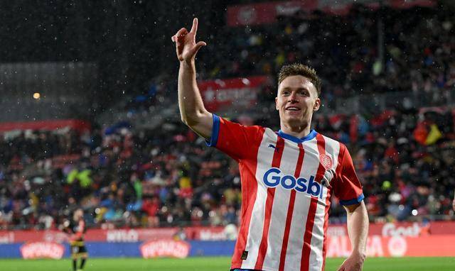 赫罗纳临门一脚再战球,主场取胜收官 赫罗纳临门一脚再战球,主场取胜收官