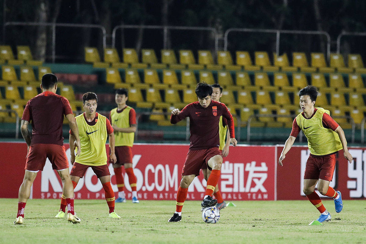 激情足球赛事上演谁与争锋之战