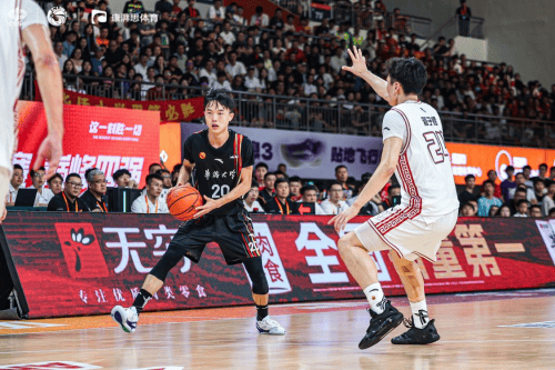 全面击败!中国篮球联赛男子夺得冠军 全面击败!中国篮球联赛男子夺得冠军