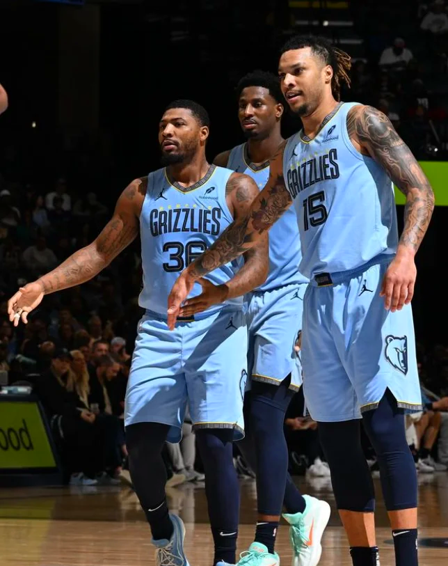 公牛大比分战胜灰熊,拉文独揽35分 公牛大比分战胜灰熊,拉文独揽35分