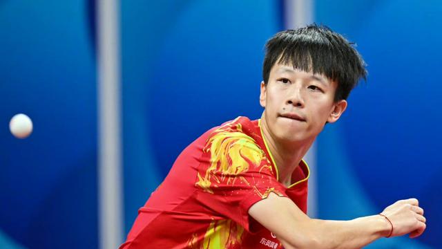 福建队在比拼中表现出色,成功压倒对手 福建队在比拼中表现出色,成功压倒对手