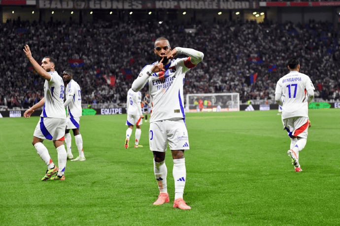 非洲女足巅峰对决,谁能笑到最后? 非洲女足巅峰对决,谁能笑到最后?