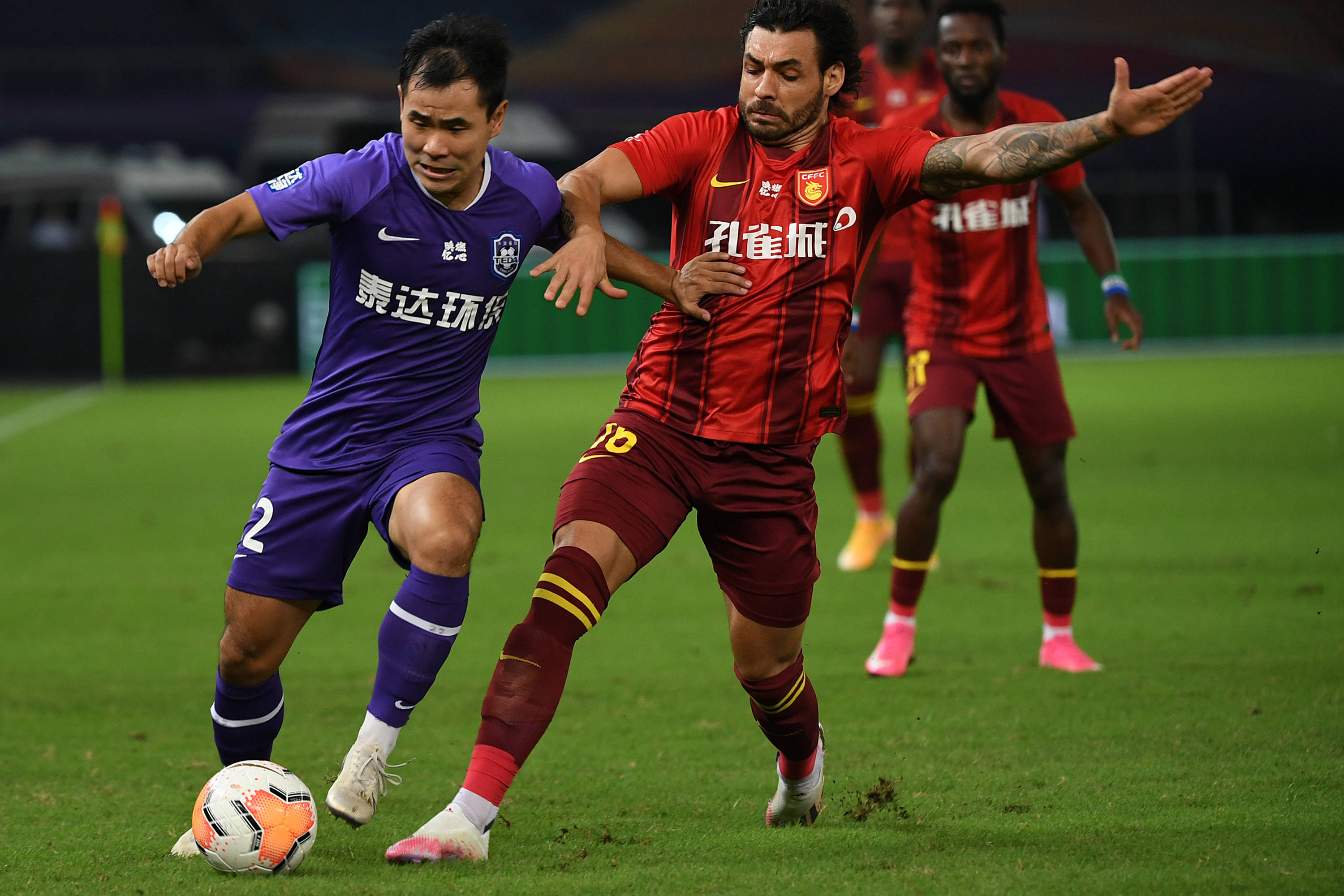 天津泰达客场击败河南建业,提振士气 天津泰达客场击败河南建业,提振士气