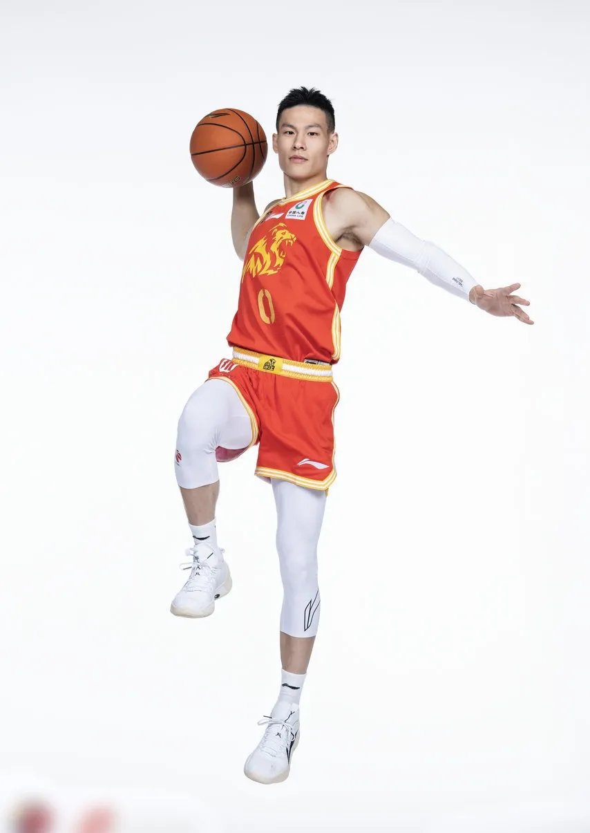 华沙球员意外受伤,冲击战力 华沙球员意外受伤,冲击战力