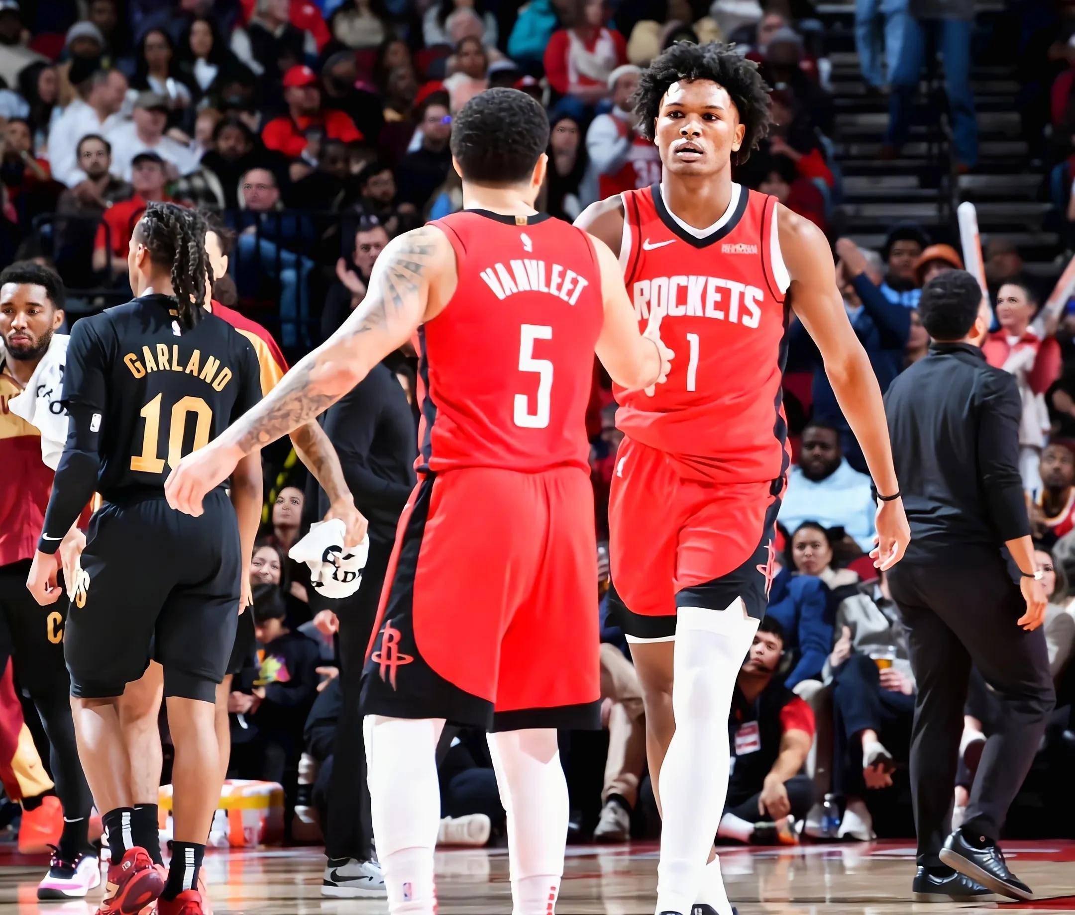 包含控卫哈登砍下三双,火箭力克湖人的词条 包含控卫哈登砍下三双,火箭力克湖人的词条