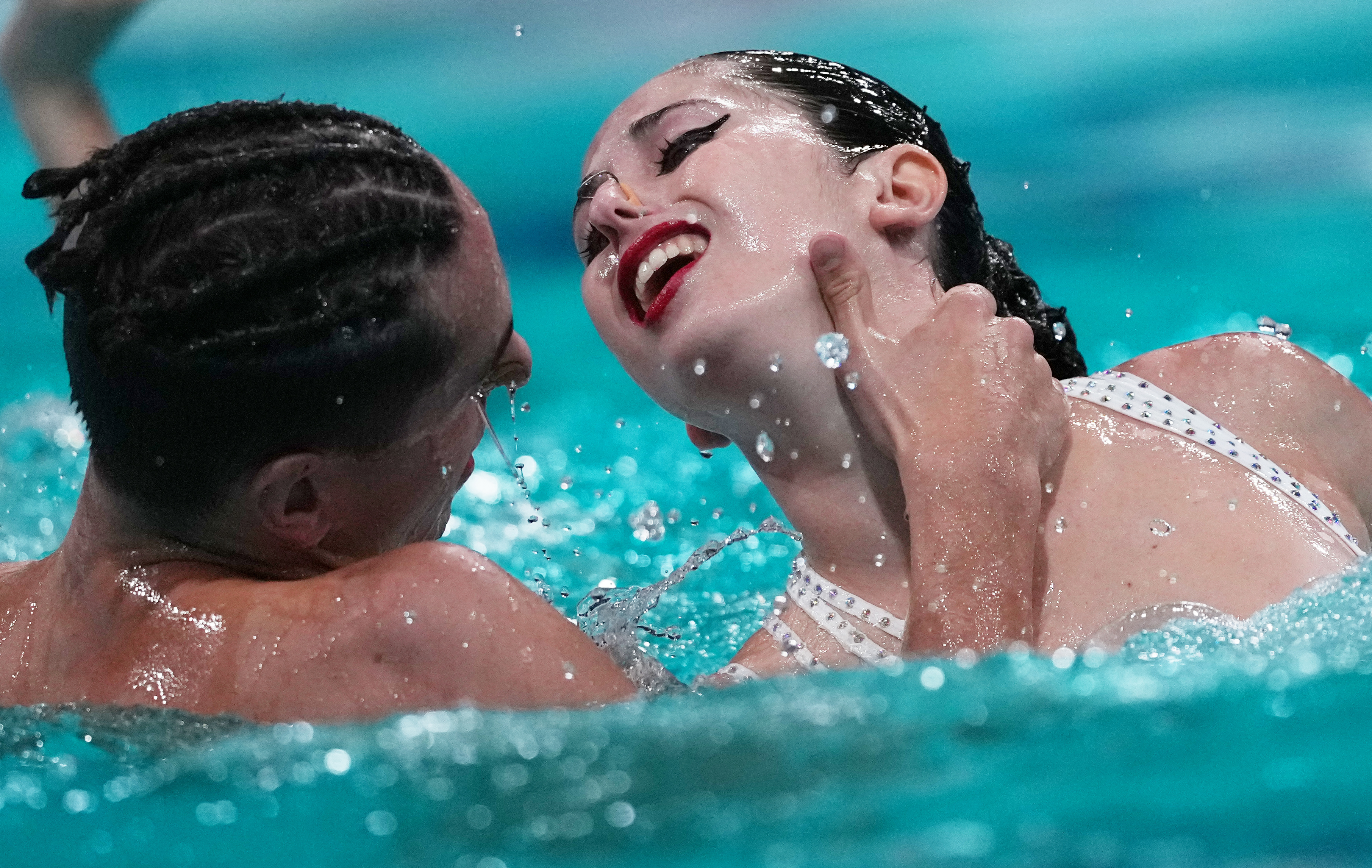 精彩对决美国和俄罗斯激烈争夺游泳冠军 精彩对决美国和俄罗斯激烈争夺游泳冠军