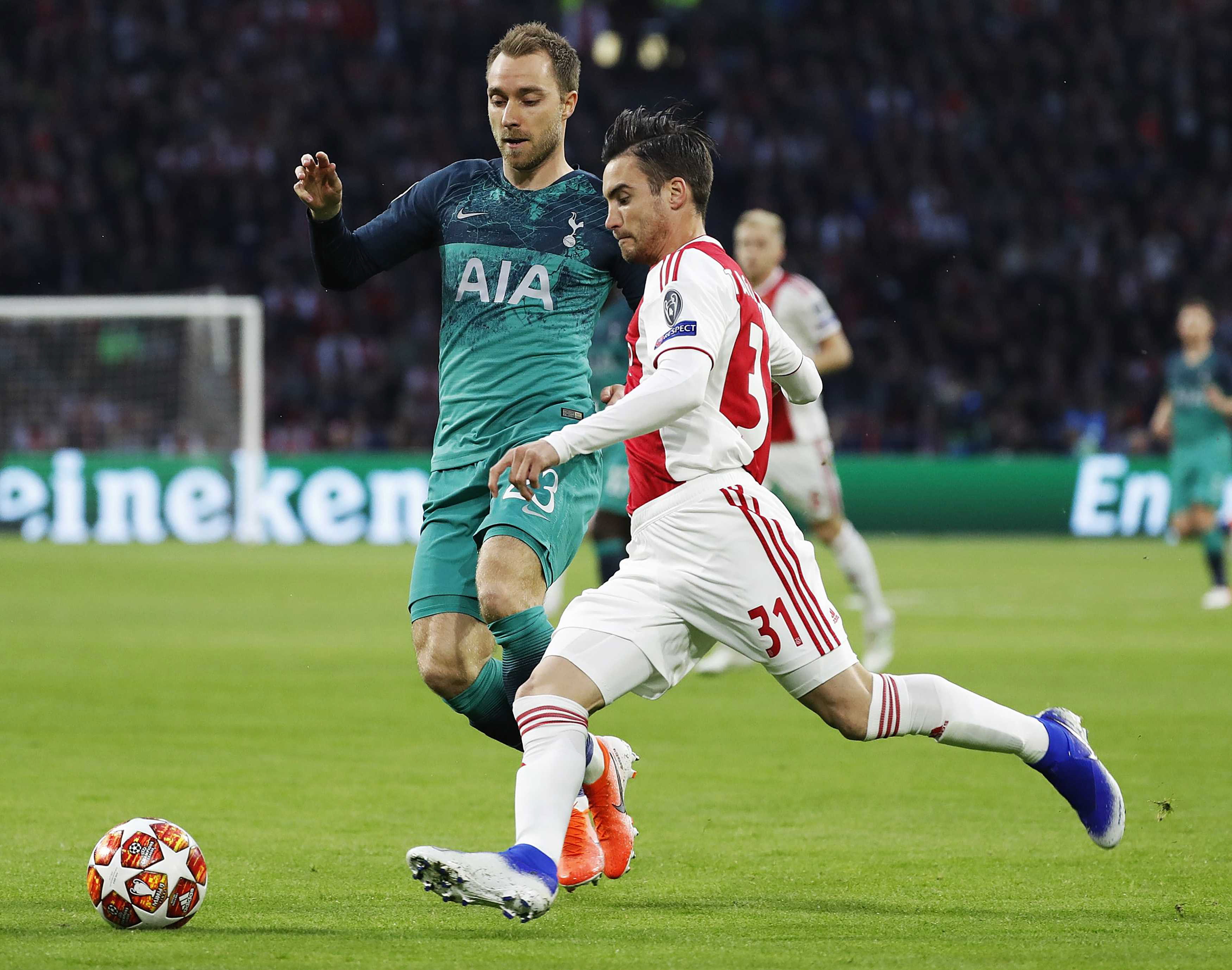 摩纳哥横扫阿贾克斯,取得晋级资格 摩纳哥横扫阿贾克斯,取得晋级资格