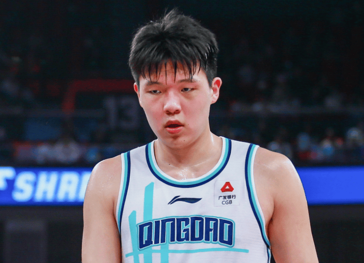 北京队客场力挫青岛队,努力奋战取得关键胜利! 北京队客场力挫青岛队,努力奋战取得关键胜利!