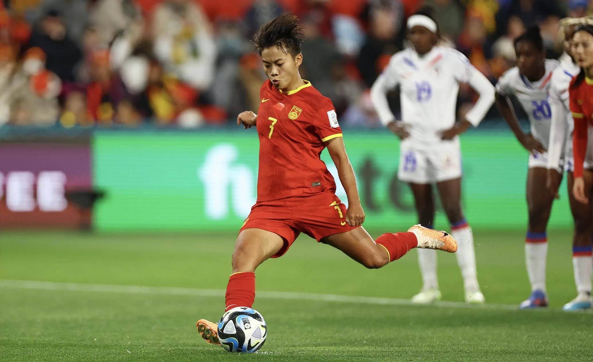 强劲表现!中国女足队在国际赛事中丝毫不落下风 强劲表现!中国女足队在国际赛事中丝毫不落下风