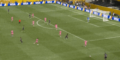 包含广州富力力争击败天津泰达,实力对决的词条 包含广州富力力争击败天津泰达,实力对决的词条