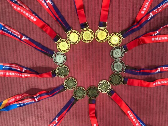 爱沙尼亚选手在柔道比赛中斩获冠军 爱沙尼亚选手在柔道比赛中斩获冠军