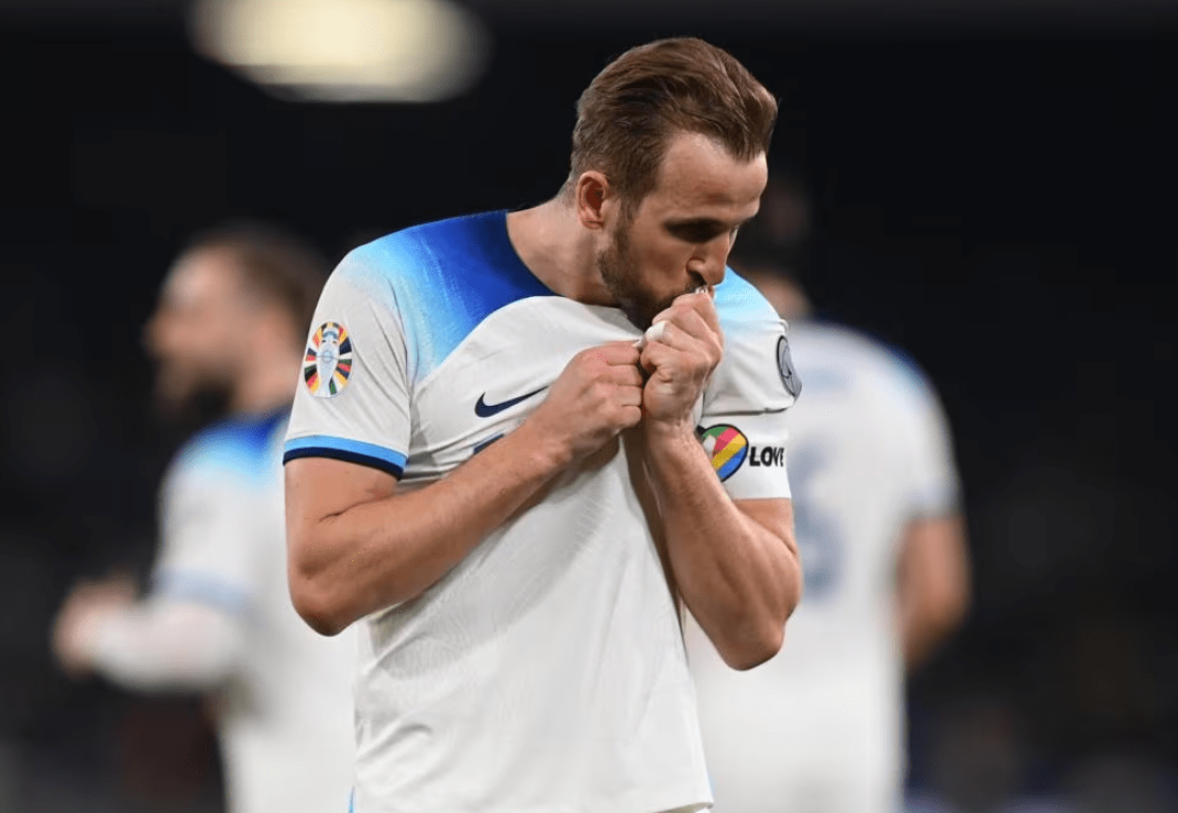 英格兰队成功进入欧预赛淘汰赛 英格兰队成功进入欧预赛淘汰赛