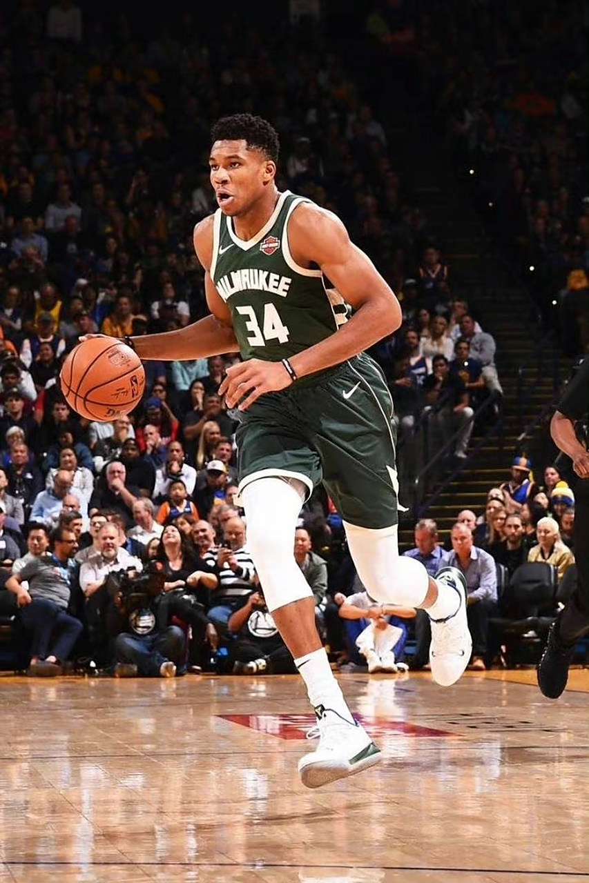 关于公牛惜败灰熊,暂时停滞连胜进程的信息 关于公牛惜败灰熊,暂时停滞连胜进程的信息