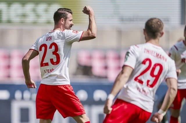 美因茨客场擒帕德博恩,总决赛首回合胜利 美因茨客场擒帕德博恩,总决赛首回合胜利