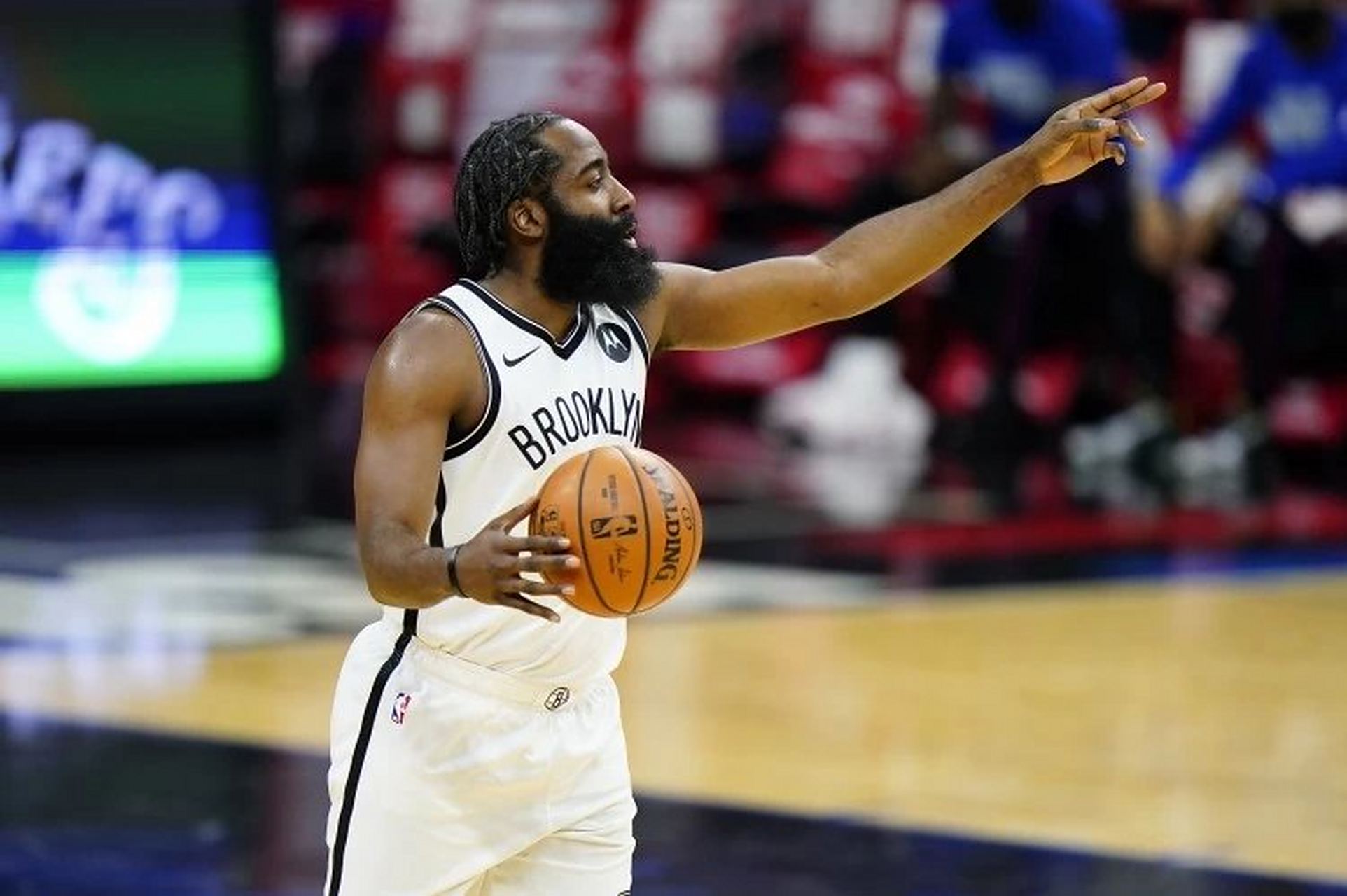 篮网队击败魔术队实现三连胜 篮网队击败魔术队实现三连胜