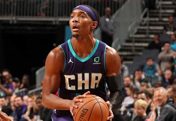 雄鹿大胜黄蜂,浓眉贡献全面数据 雄鹿大胜黄蜂,浓眉贡献全面数据