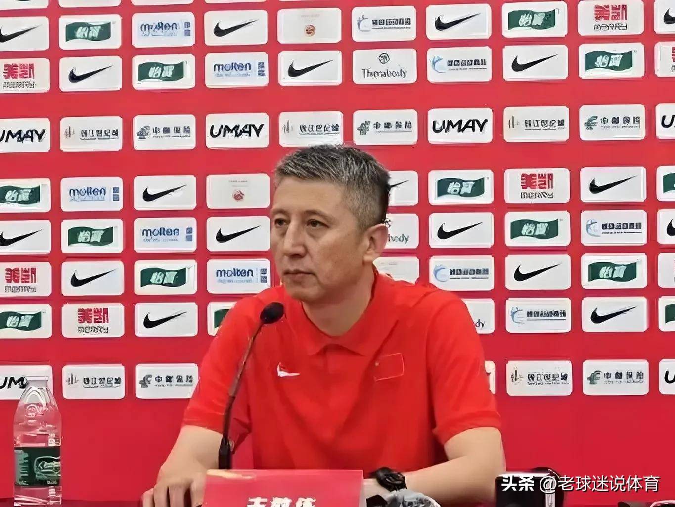关于中国足球国家队备战亚洲杯,带队教练出席发布会展望比赛的信息 关于中国足球国家队备战亚洲杯,带队教练出席发布会展望比赛的信息